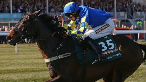 horse racing text commentary.